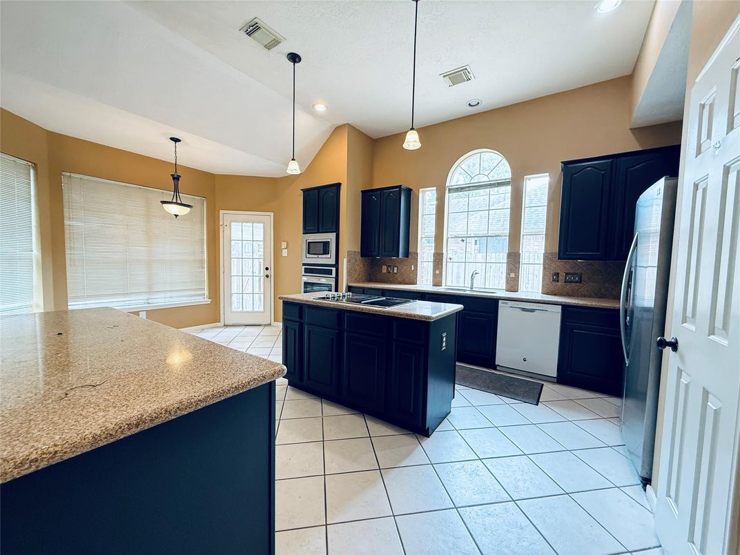 Interior, Kitchen, Pendant Lights, Recessed Lighting