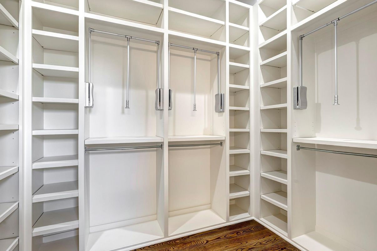 Interior, Walk-in Closets