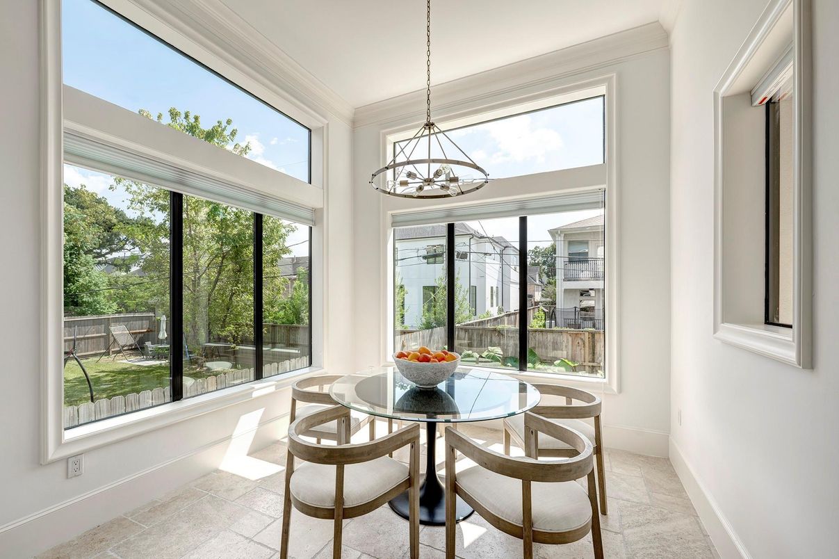 Chandelier, Dining room, Interior, Pendant Lights, Sun Room