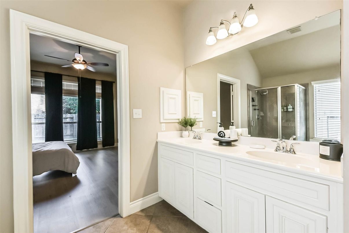 Bathroom, Dual Sink Vanities, Interior, Wood Texture Flooring