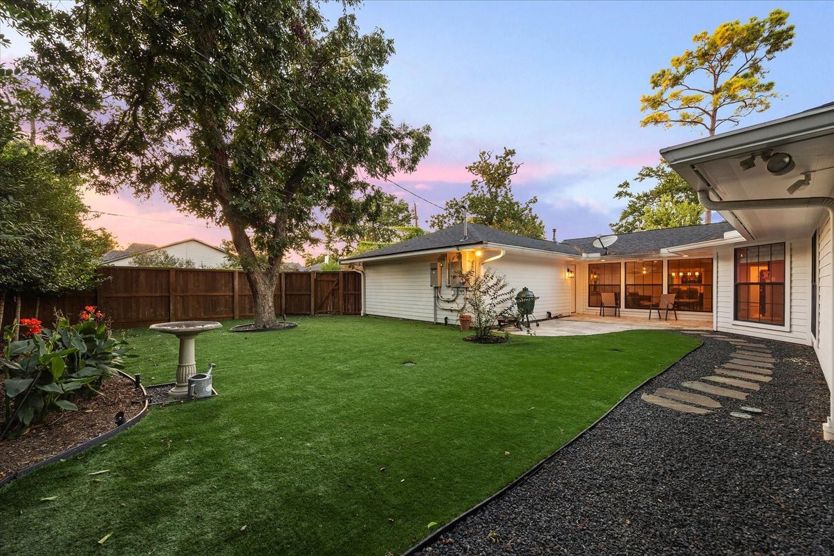 Backyard, Detached Garage, Exterior