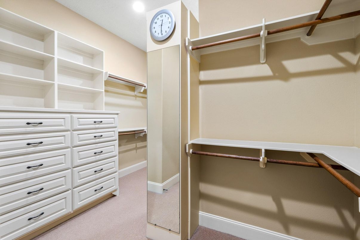 Interior, Recessed Lighting, Walk-in Closets