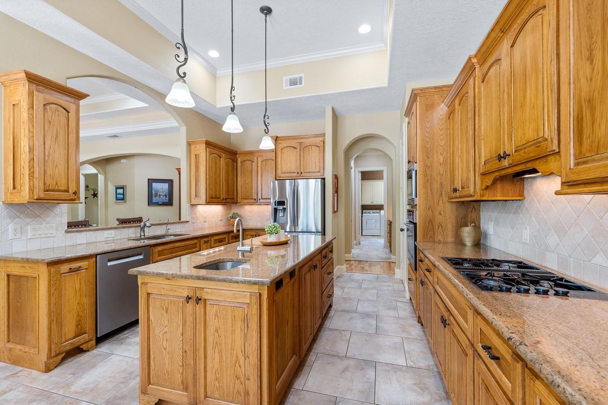 Interior, Kitchen, Pendant Lights, Recessed Lighting, Stainless Steel Appliances