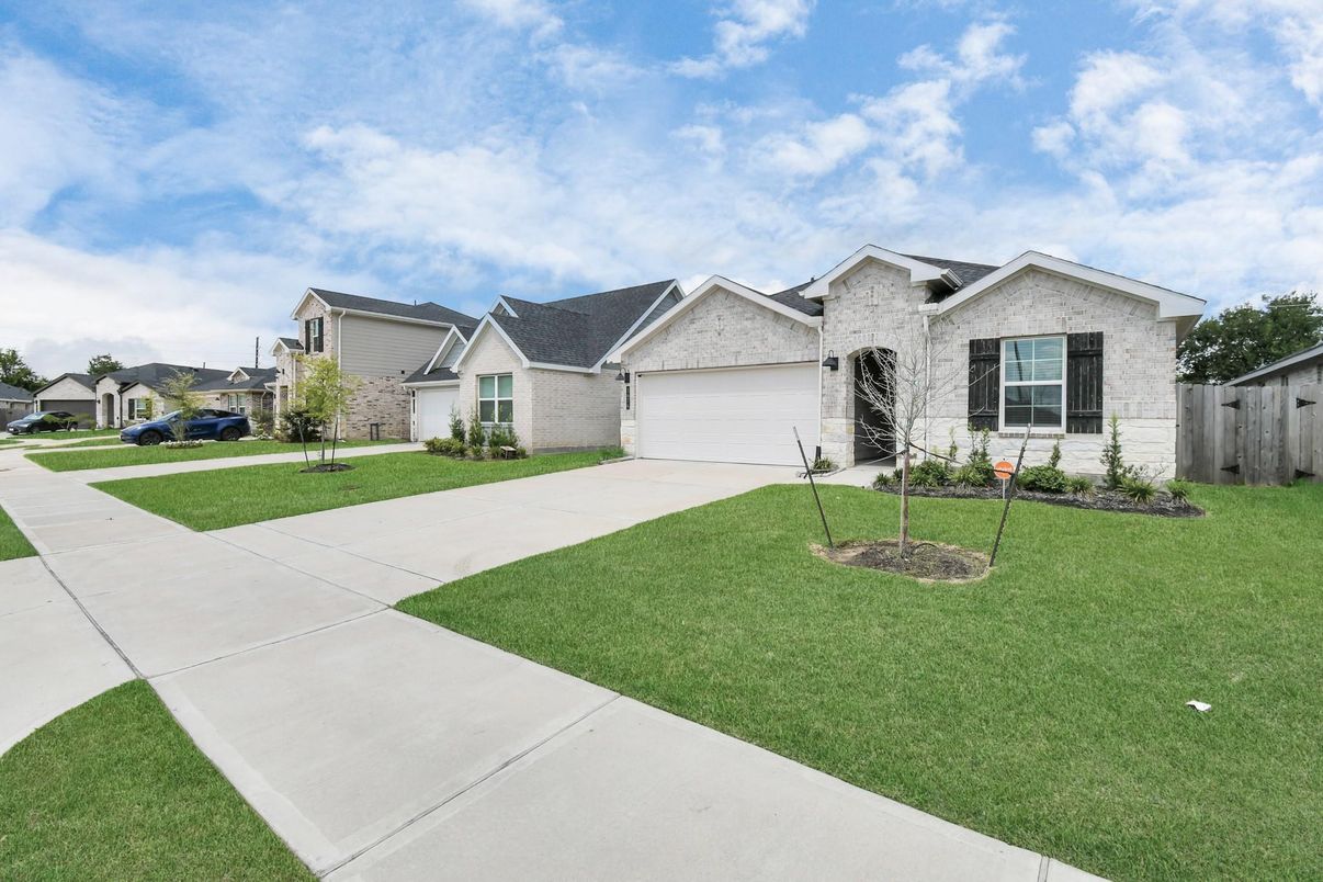 Attached, Backyard, Exterior, Facade, Ranch