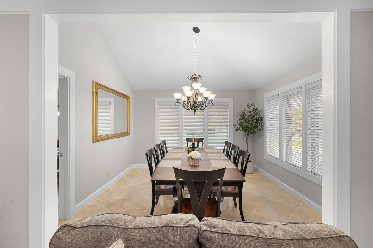 Chandelier, Dining room, Interior