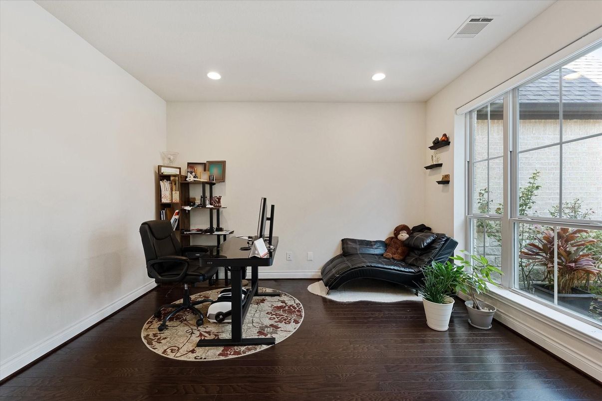 Home Office, Interior, Recessed Lighting, Wood Texture Flooring