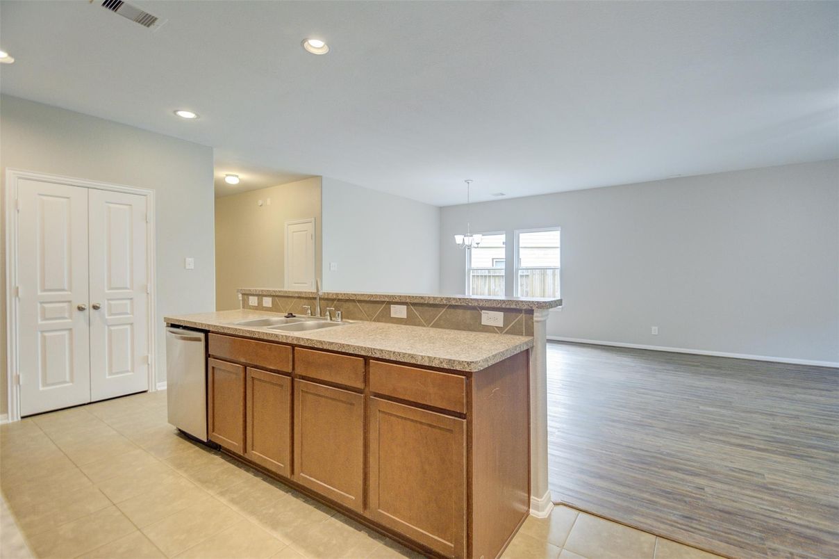 Chandelier, Interior, Kitchen, Recessed Lighting, Wood Texture Flooring