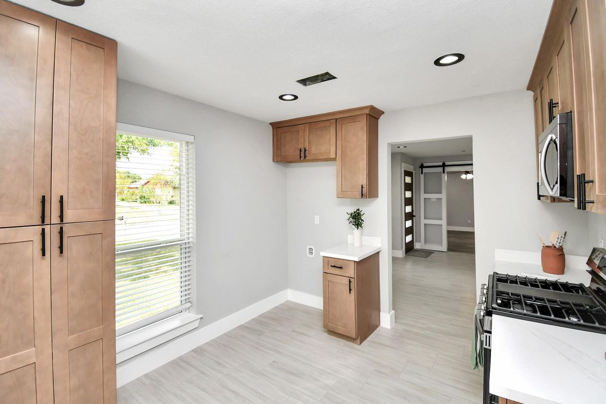 Interior, Kitchen, Recessed Lighting, Wood Texture Flooring