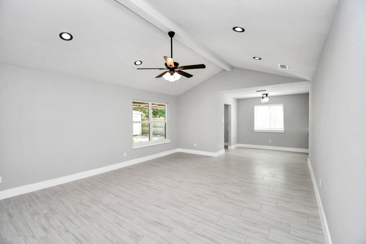 Empty room, Interior, Recessed Lighting, Wood Texture Flooring