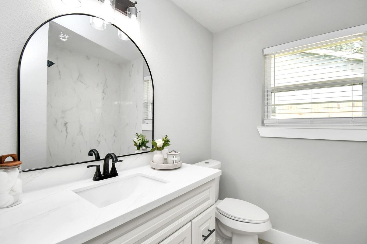 Bathroom, Interior, Marble Walls