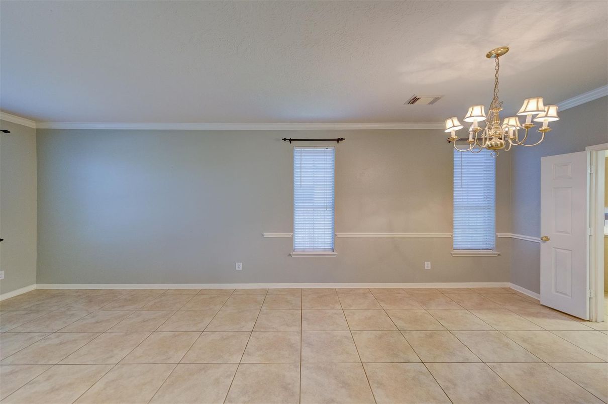 Chandelier, Empty room, Interior