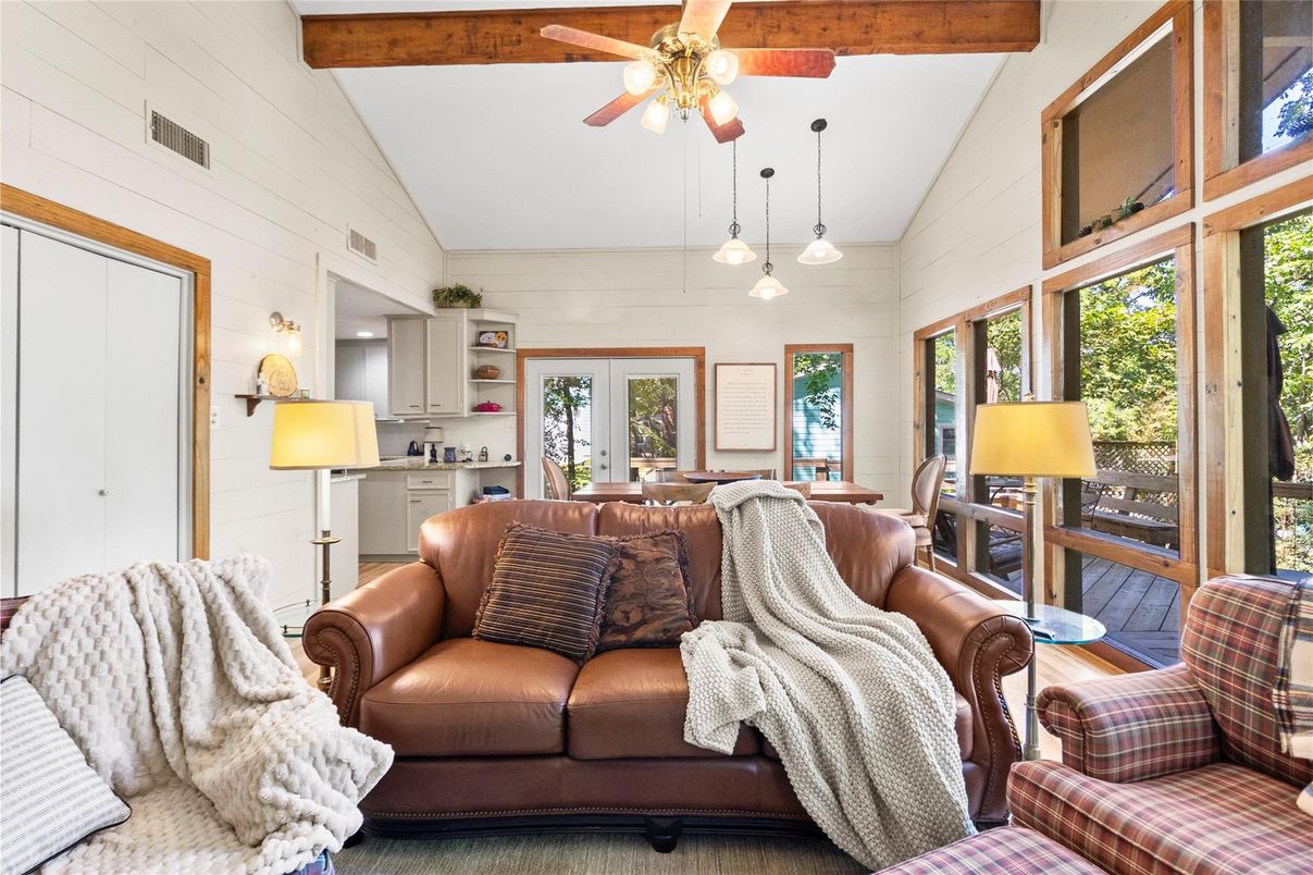 Interior, Living room, Pendant Lights, Wooden Beams