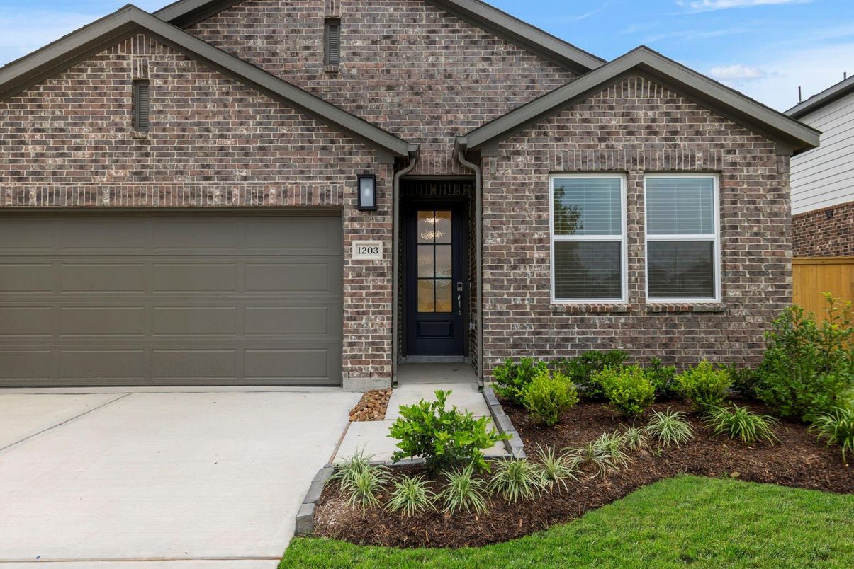 Attached, Exterior, Facade, Brick Facade, Brick Traditional