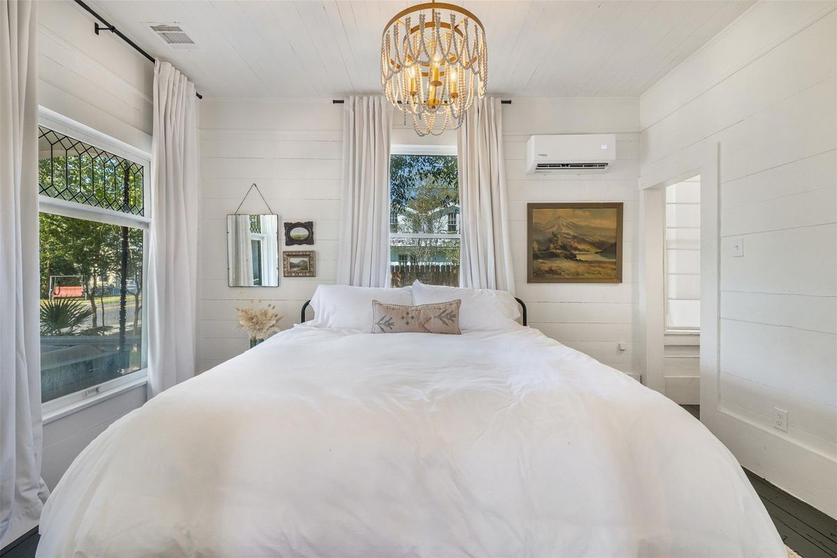 Bedroom, Chandelier, Interior