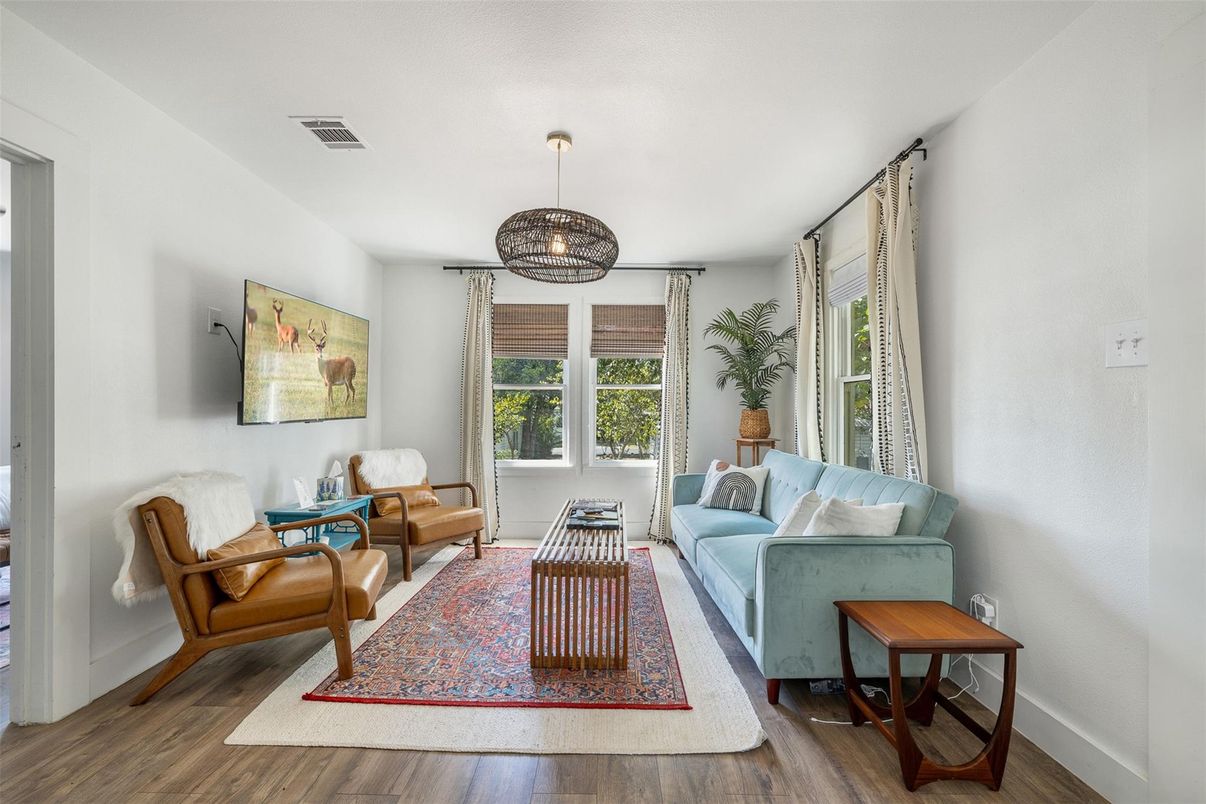 Interior, Living room, Pendant Lights, Wood Texture Flooring