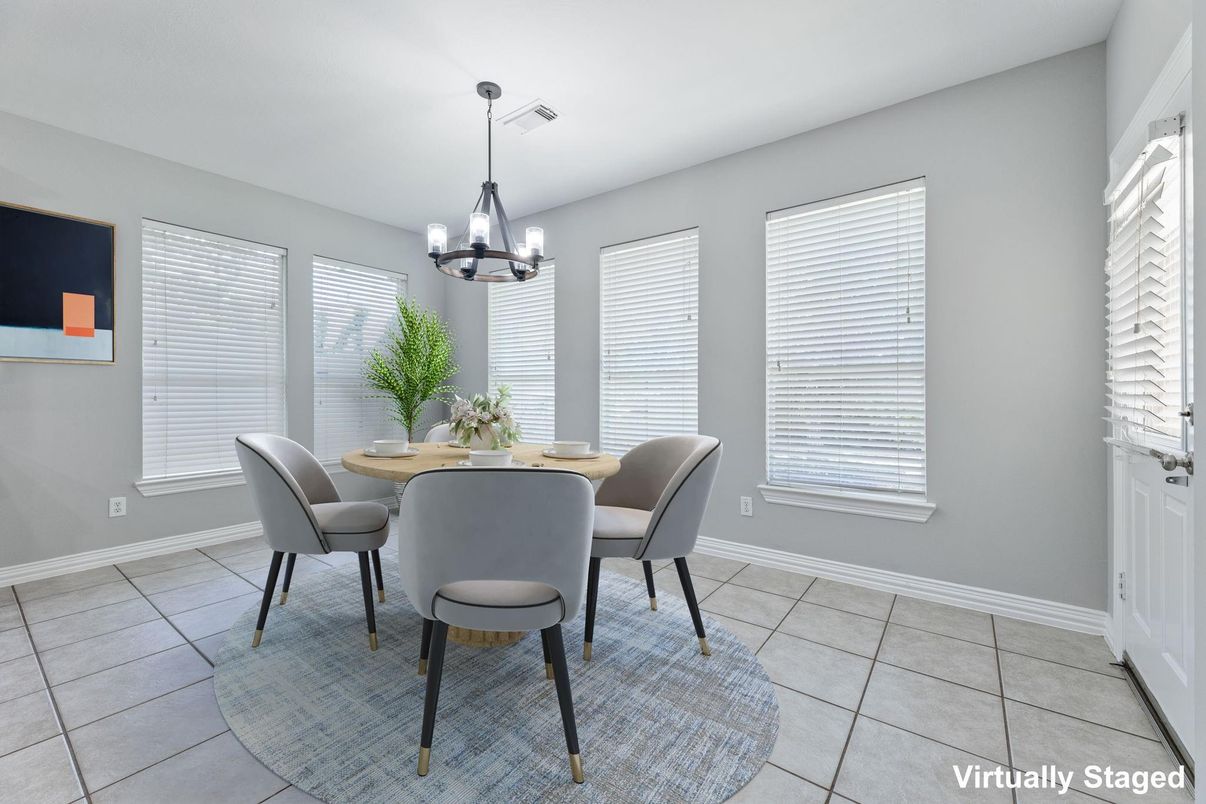 Chandelier, Dining room, Interior