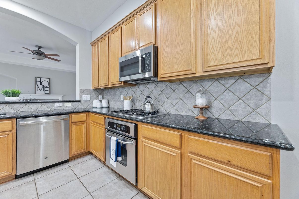Interior, Kitchen, Stainless Steel Appliances