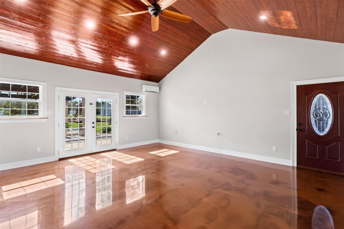 Empty room, Interior, Recessed Lighting, Wooden Ceilings, Wood Texture Flooring
