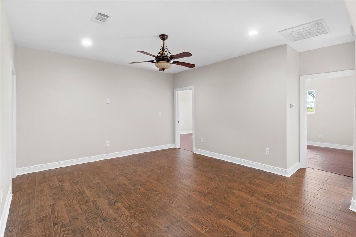 Empty room, Interior, Recessed Lighting, Wood Texture Flooring