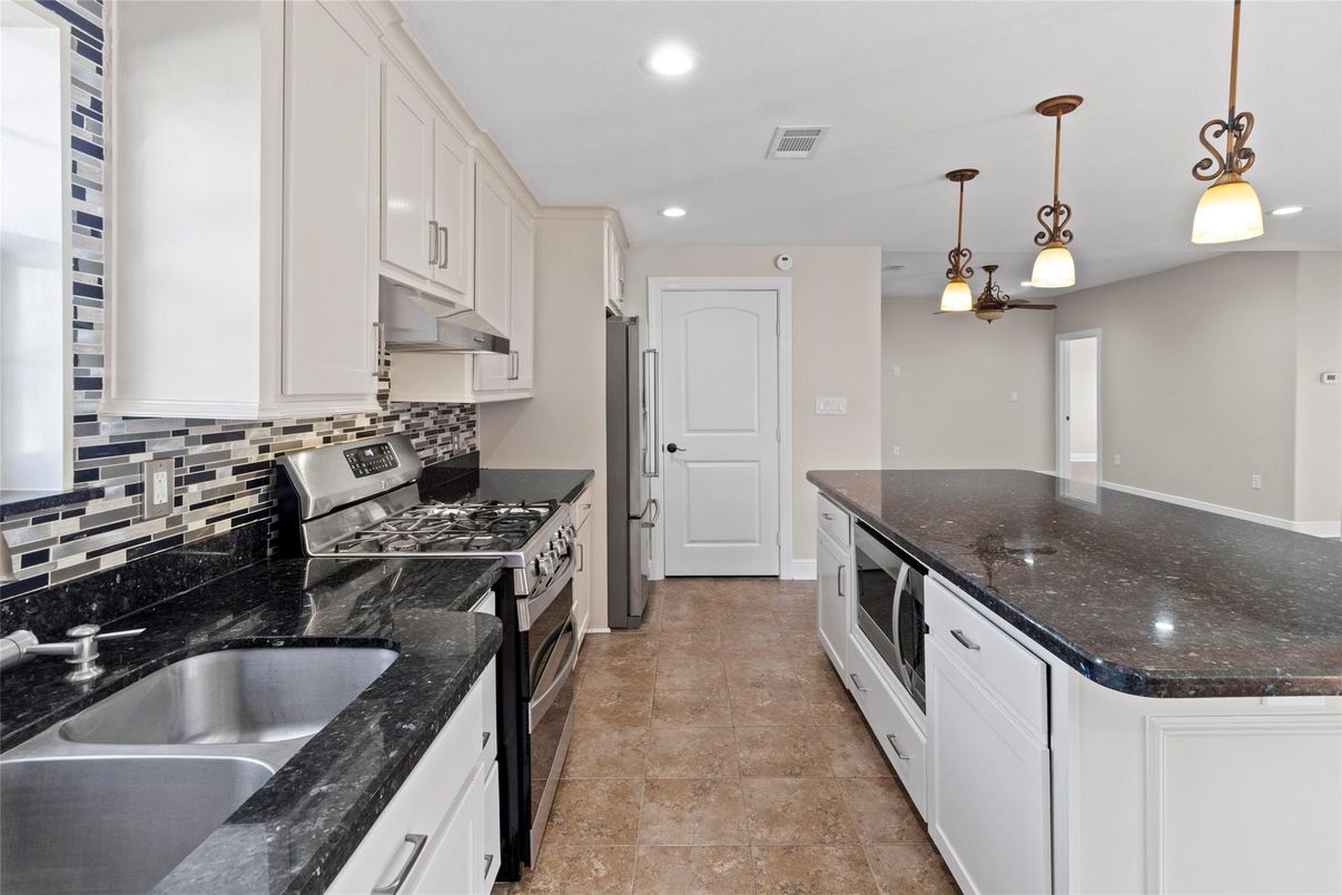 Interior, Kitchen, Pendant Lights, Recessed Lighting