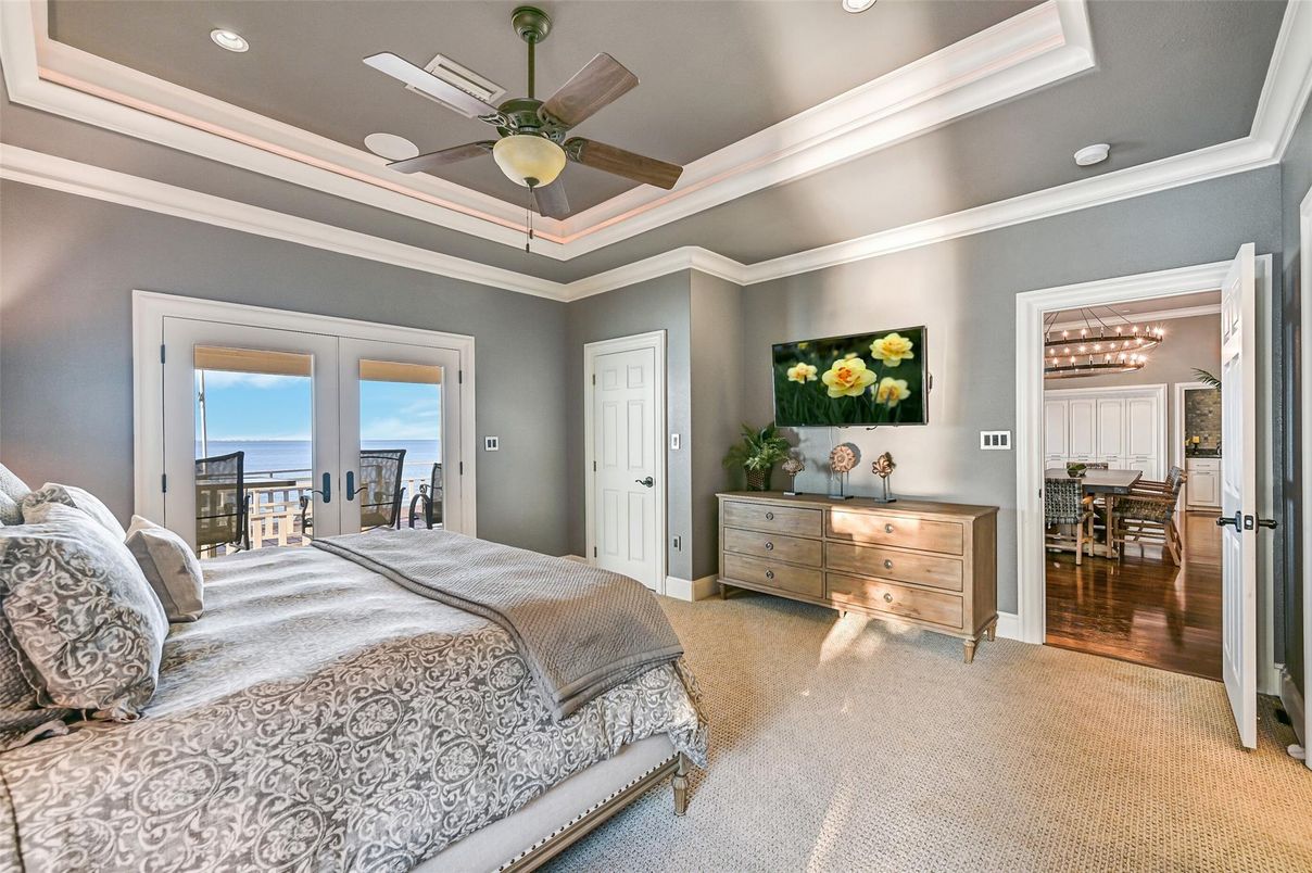 Bedroom, Interior, Recessed Lighting, Water, Wood Texture Flooring