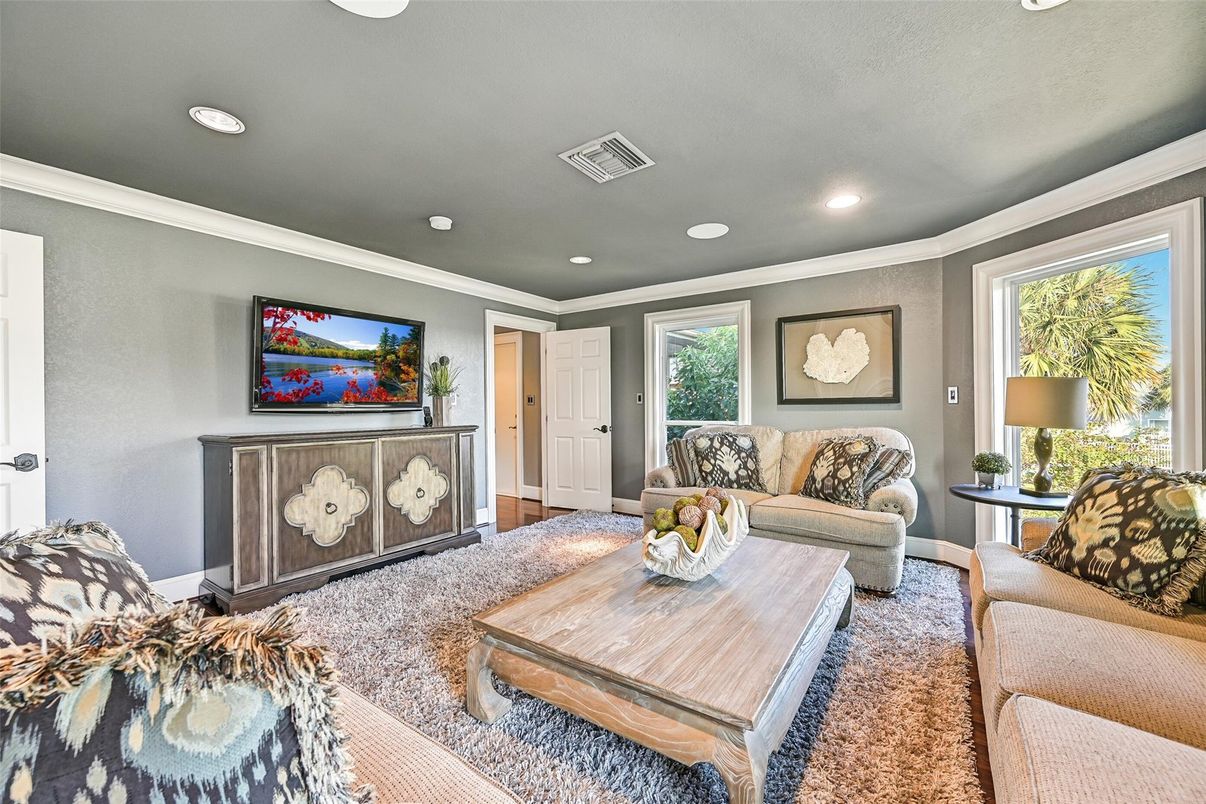 Interior, Living room, Recessed Lighting