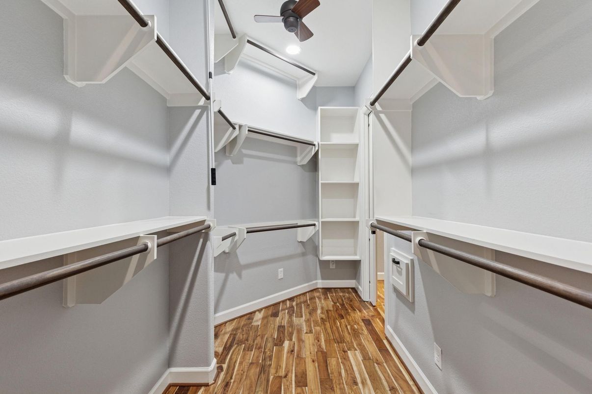 Interior, Recessed Lighting, Walk-in Closets, Wood Texture Flooring