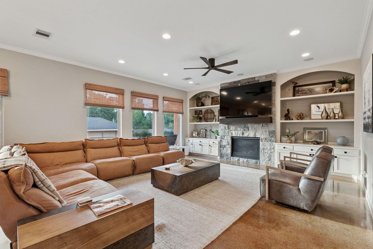 Fireplace, Interior, Living room, Recessed Lighting