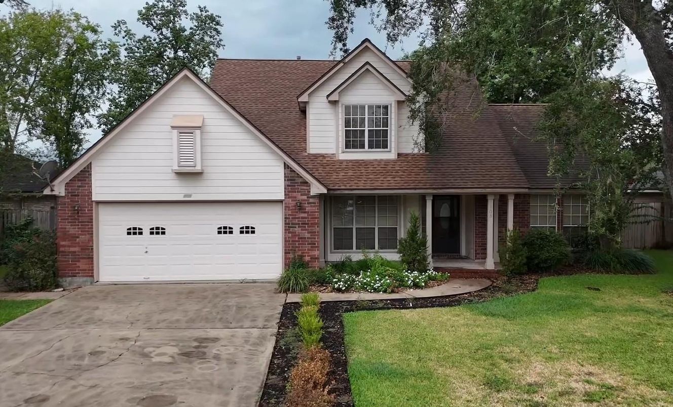 Attached, Exterior, Facade, Brick Facade, Ranch