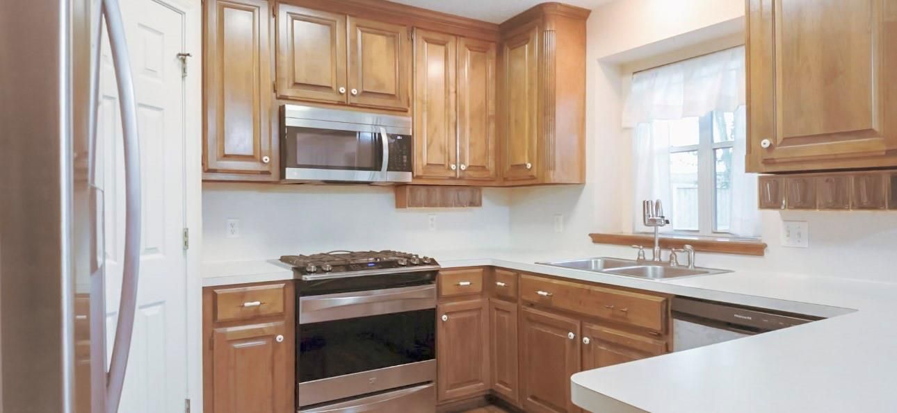 Interior, Kitchen, Stainless Steel Appliances