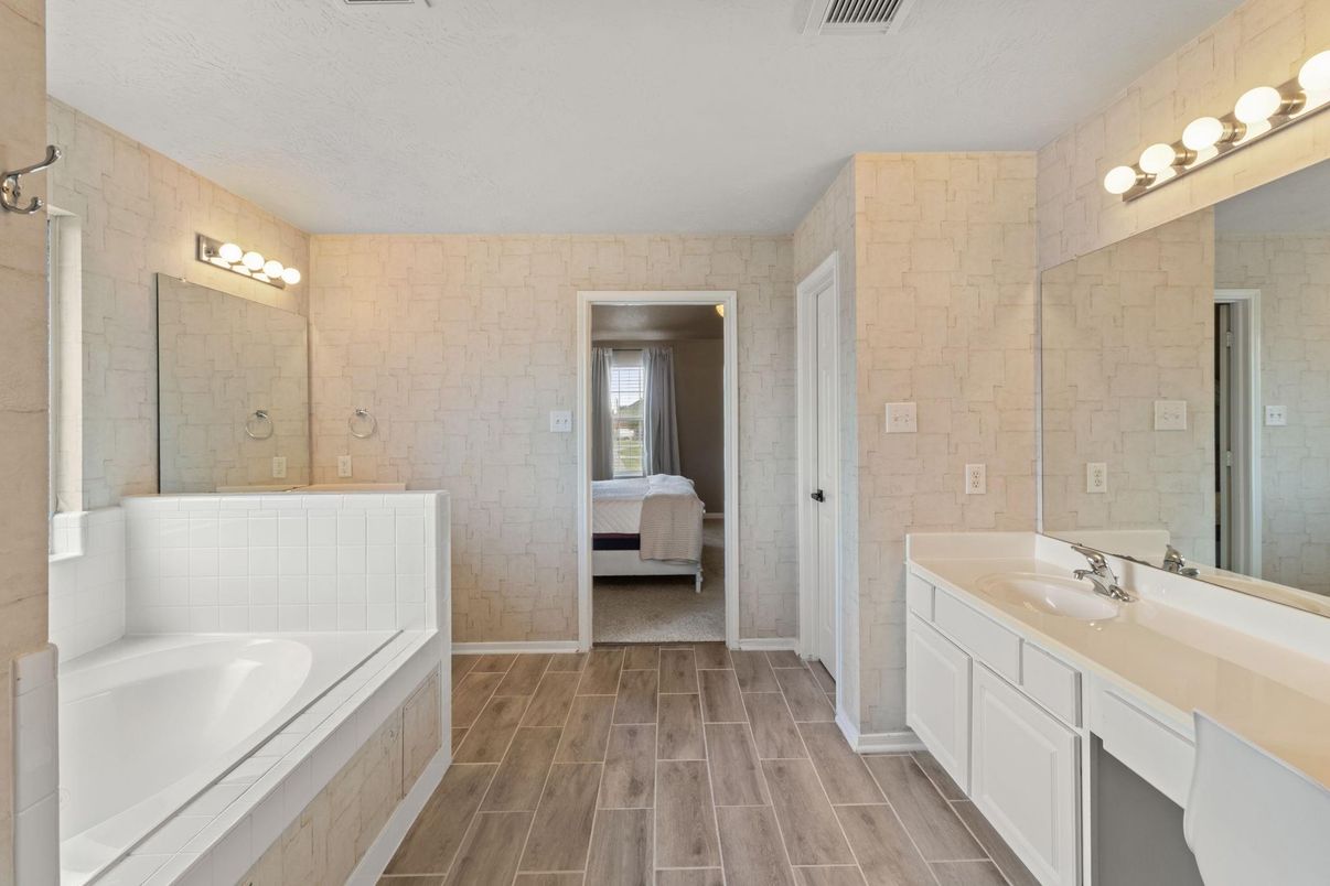 Bathroom, Dual Sink Vanities, Interior, Wood Texture Flooring