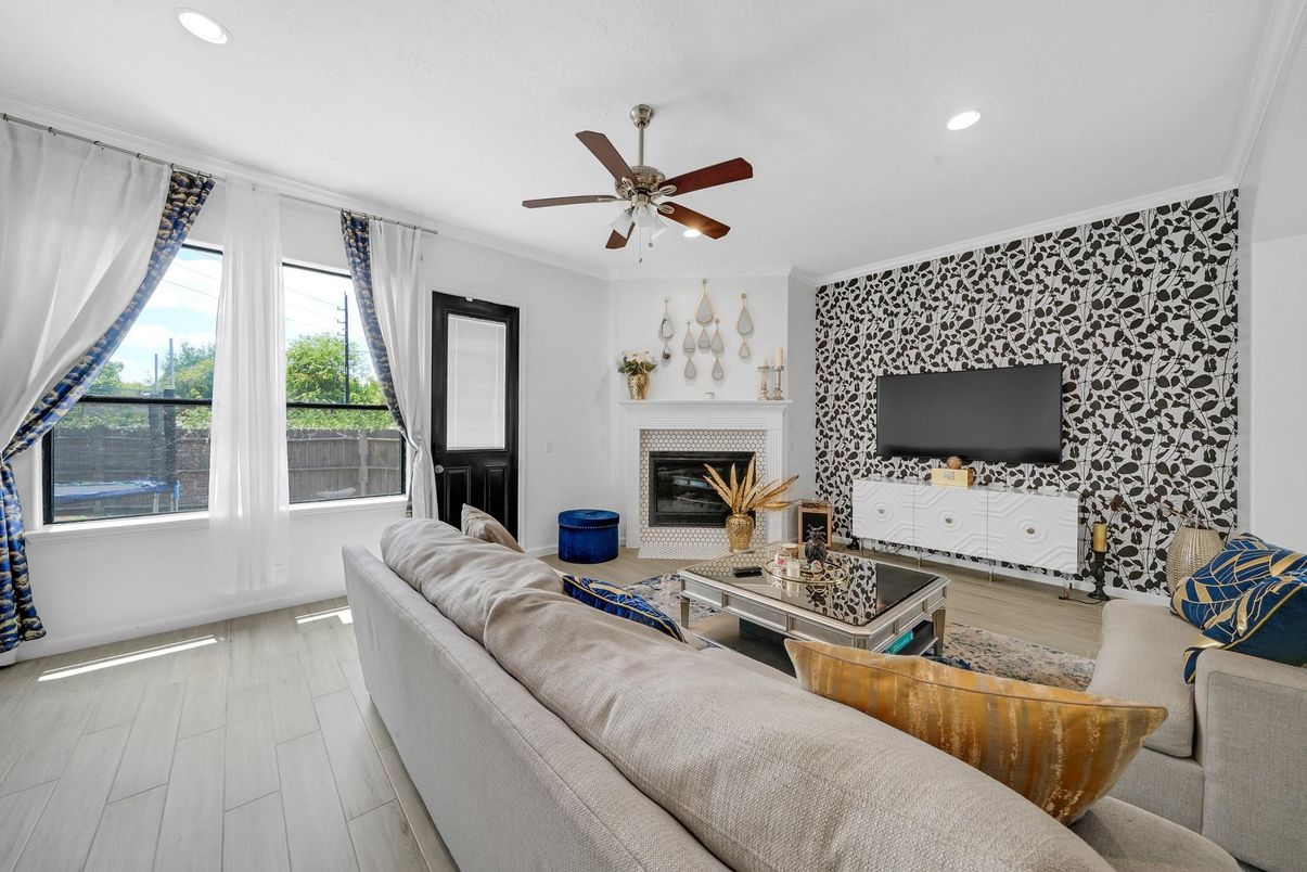 Fireplace, Interior, Living room, Recessed Lighting, Wood Texture Flooring