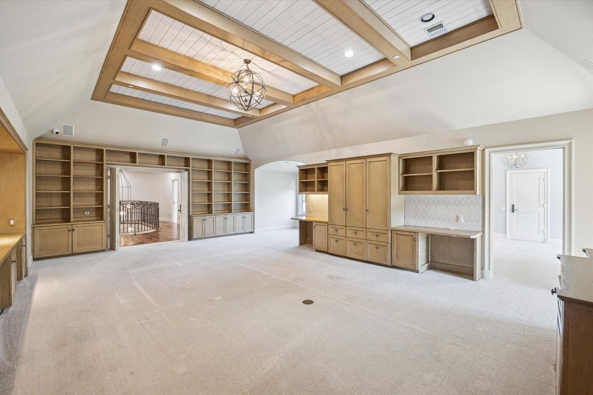 Chandelier, Empty room, Interior, Recessed Lighting, Wooden Beams