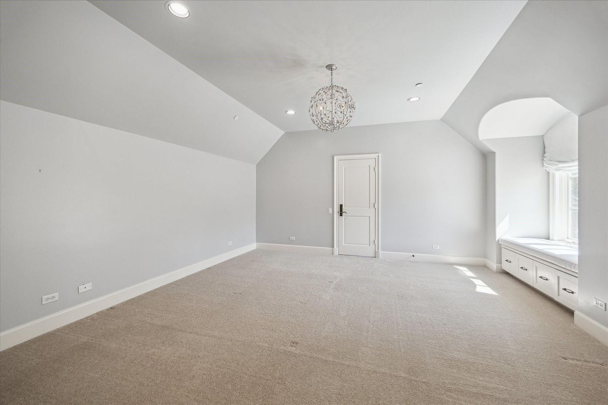 Chandelier, Empty room, Interior, Recessed Lighting