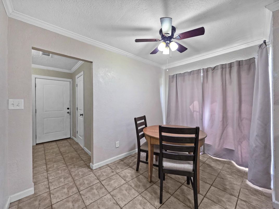 Dining room, Interior