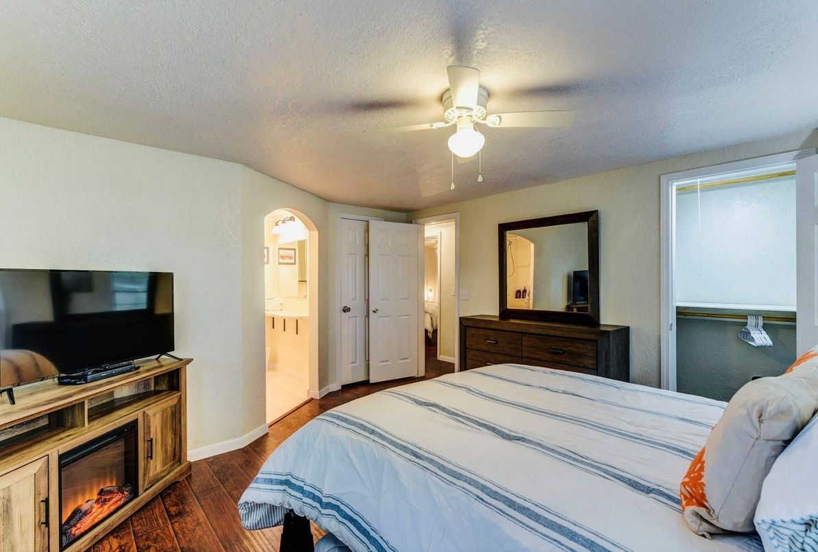 Bedroom, Interior, Wood Texture Flooring