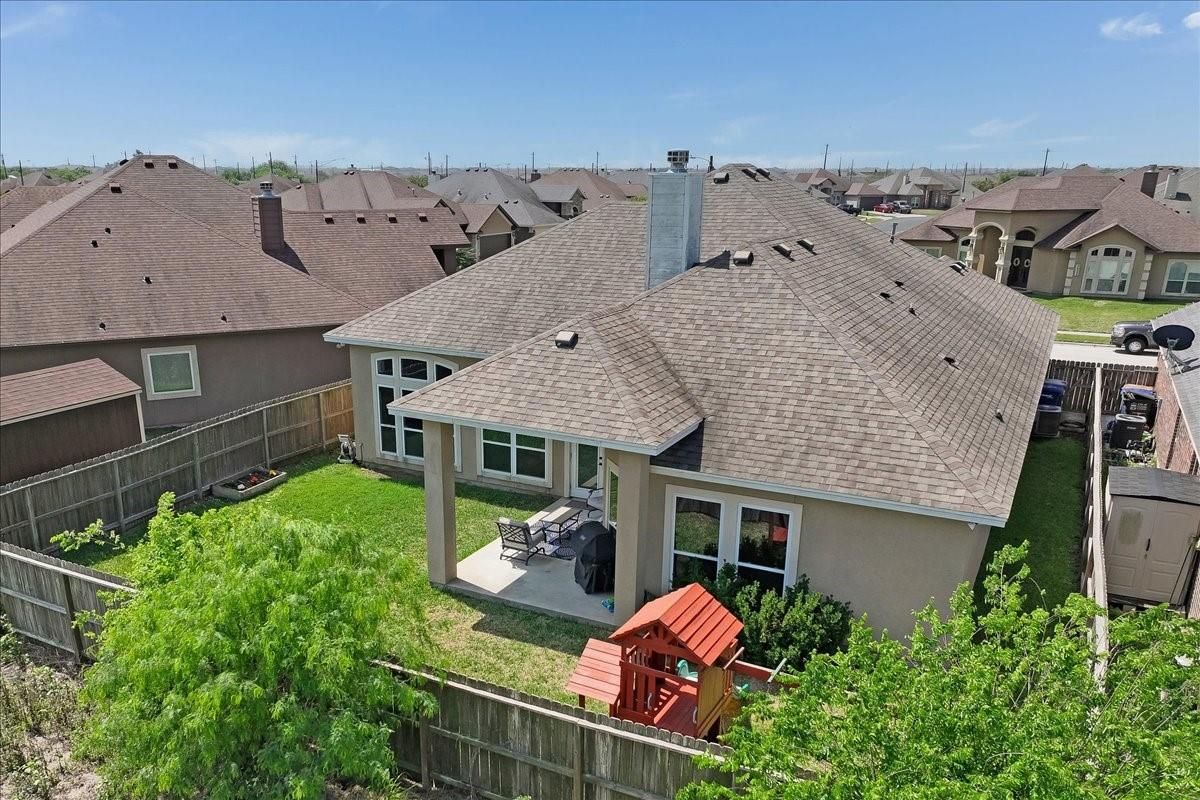Exterior, Drone