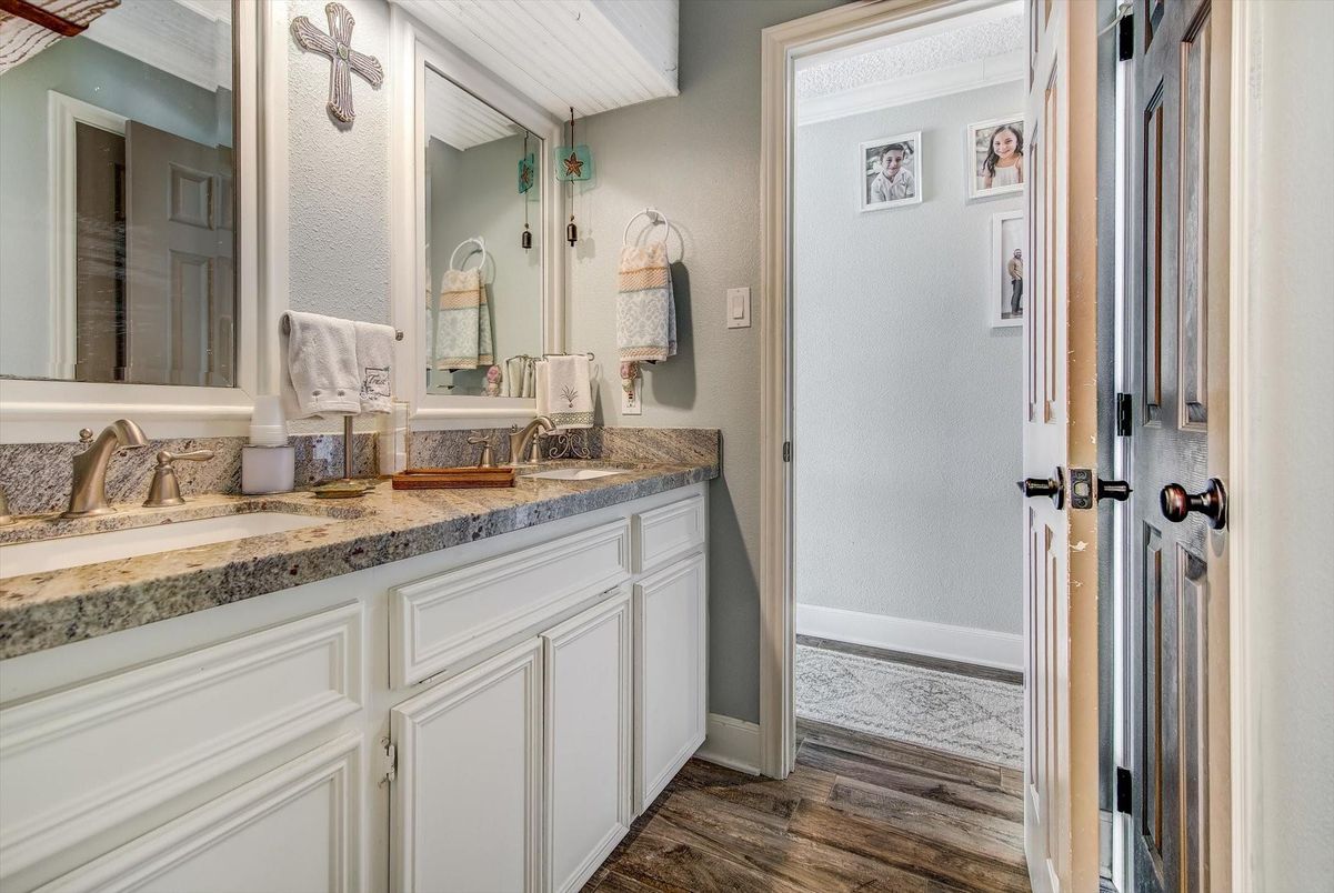 Bathroom, Dual Sink Vanities, Interior, Wood Texture Flooring