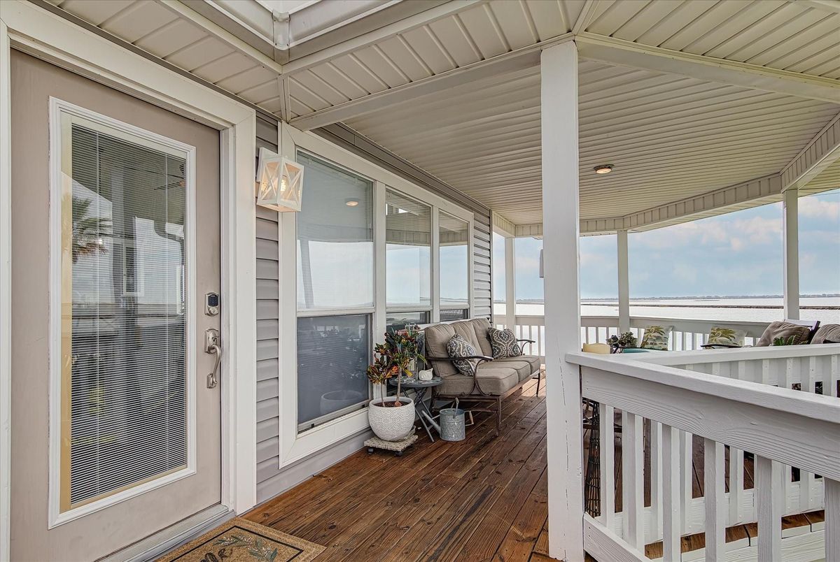 Exterior, Interior, Water, Wood Texture Flooring