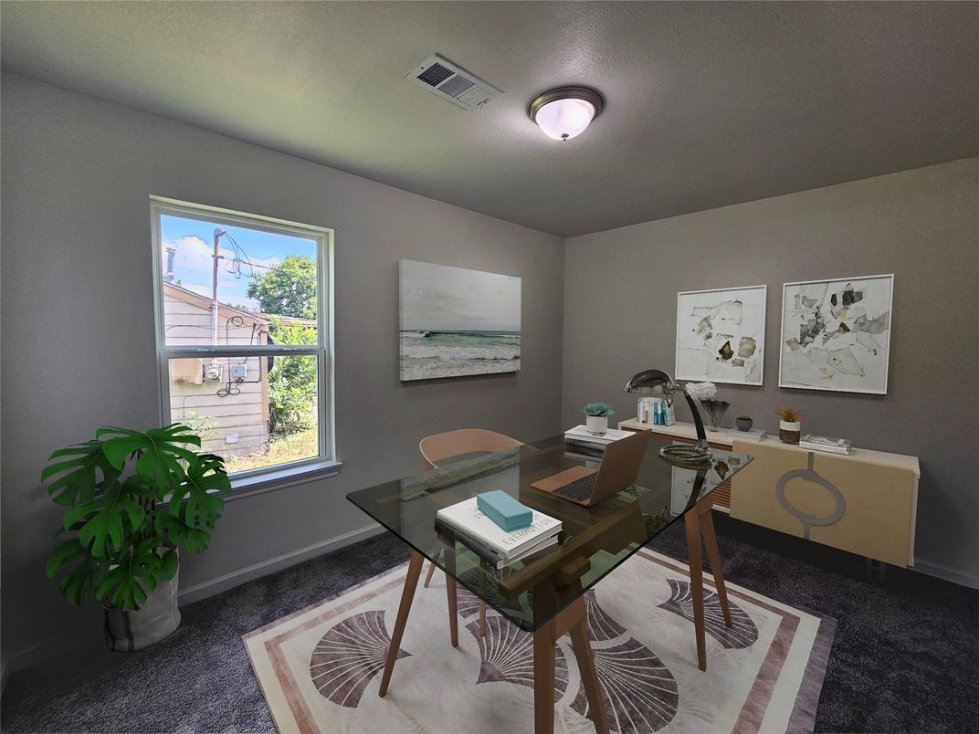 Home Office, Interior