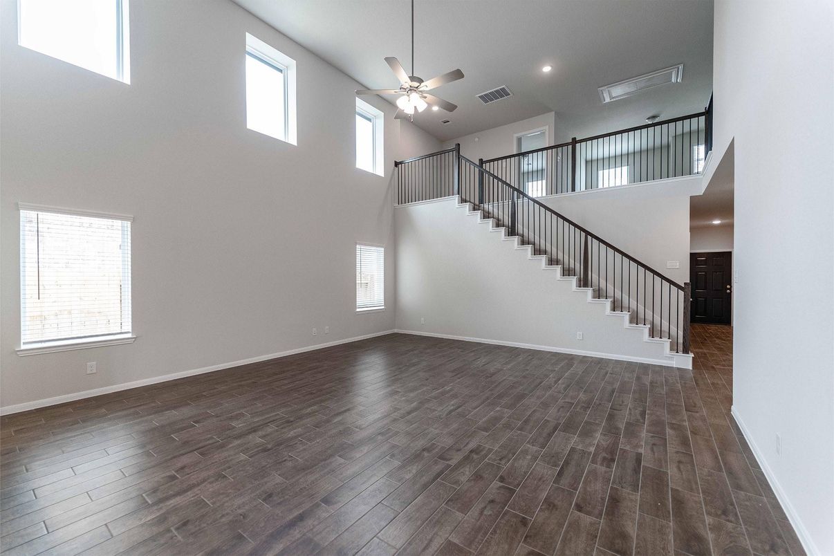Interior, Recessed Lighting, Wood Texture Flooring