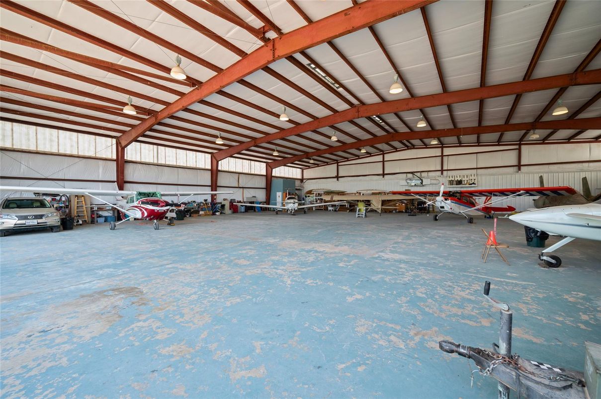 Garage, Interior