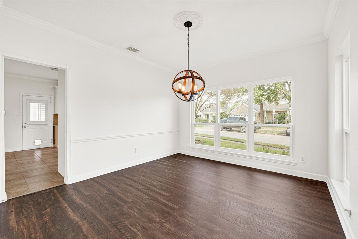 Chandelier, Empty room, Interior, Wood Texture Flooring
