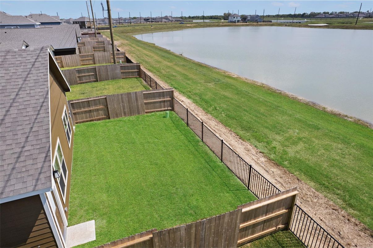 Exterior, Water