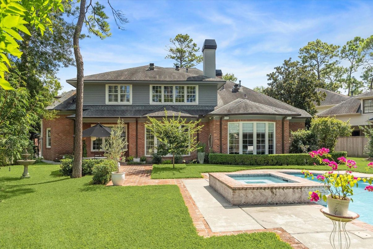 Exterior, Facade, Brick Facade, Pool, French Provincial