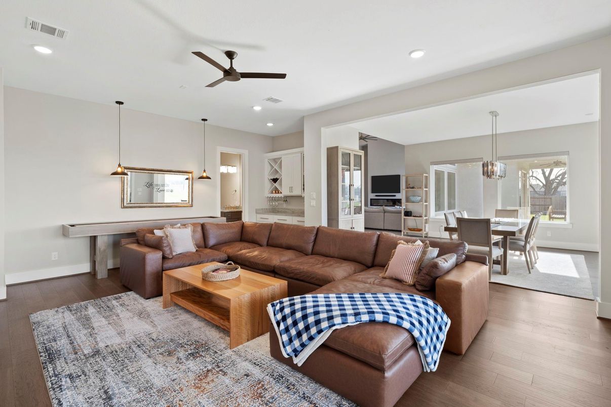 Dining room, Interior, Living room, Pendant Lights, Recessed Lighting, Wood Texture Flooring