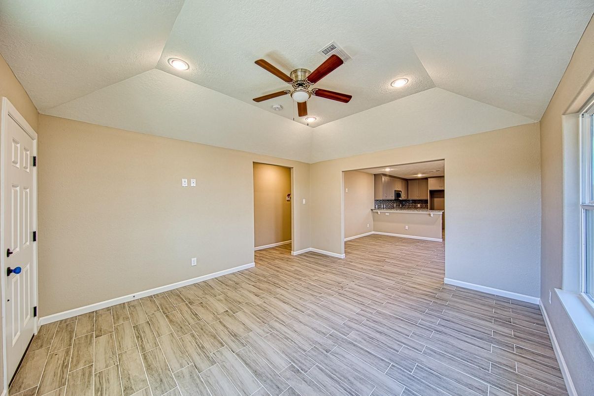 Empty room, Interior, Recessed Lighting, Wood Texture Flooring