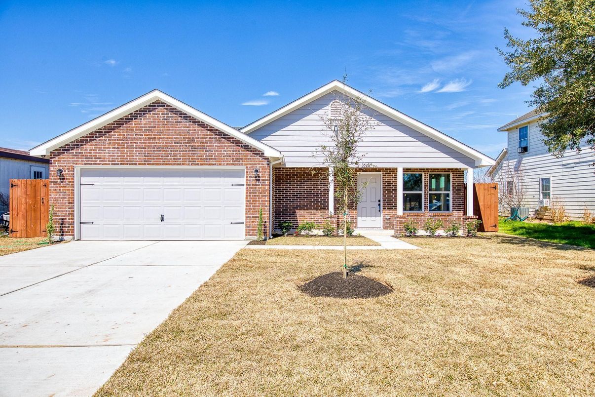 Attached, Exterior, Facade, Brick Facade, Brick Traditional