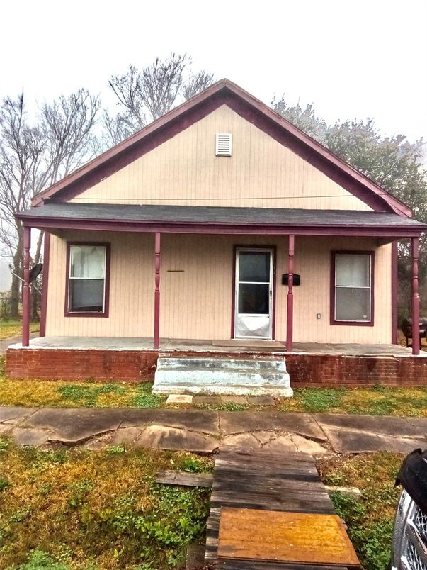 Exterior, Facade, American Craftsman