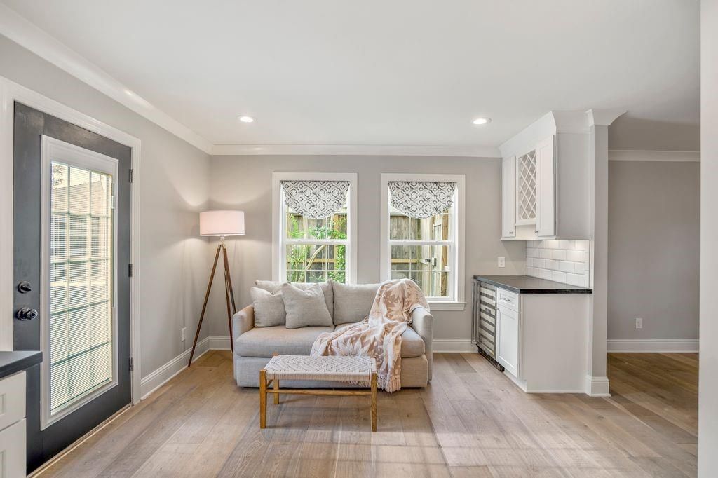 Interior, Living room, Recessed Lighting, Wood Texture Flooring